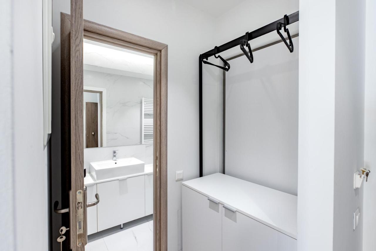 Central Boutique Apartment A2 أثينا المظهر الخارجي الصورة